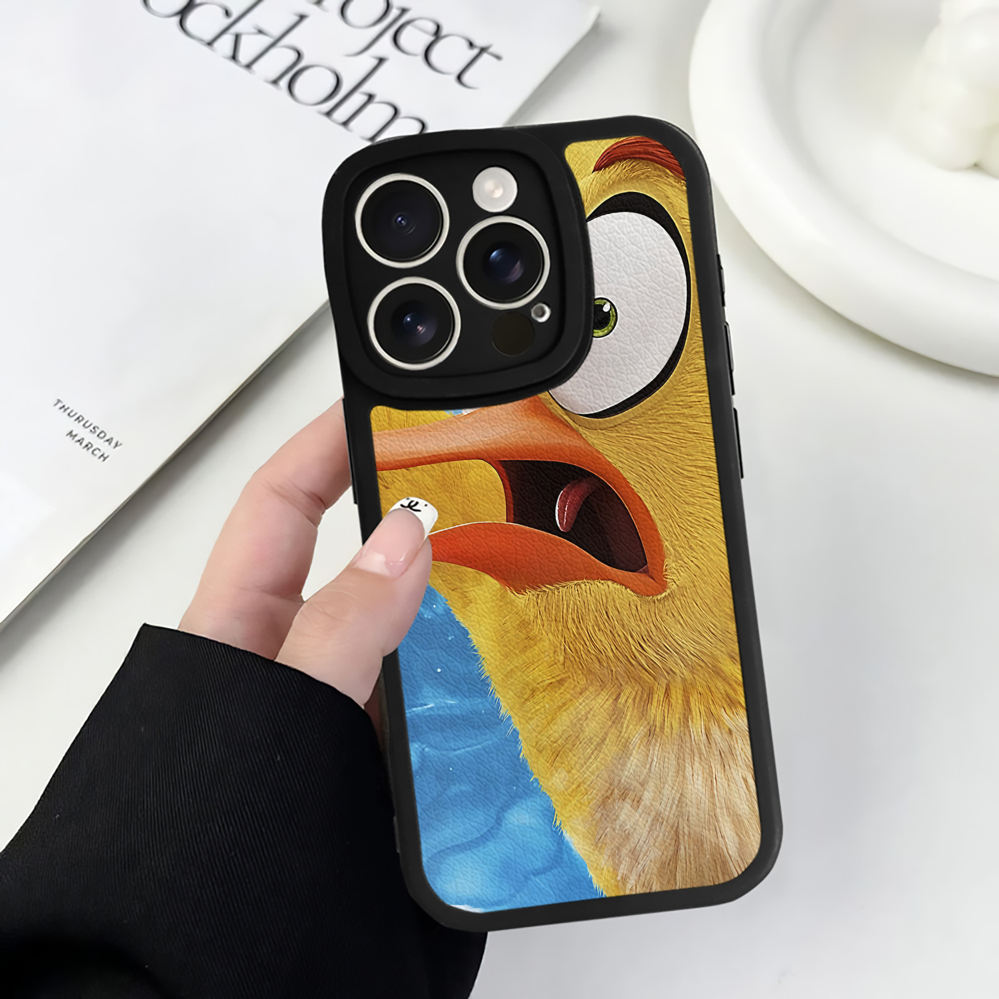 （画像用） Angry Birds アングリーバード 【iPhone 16シリーズ対応】シリコンスマホケース（レザー調） 材質：シリコン